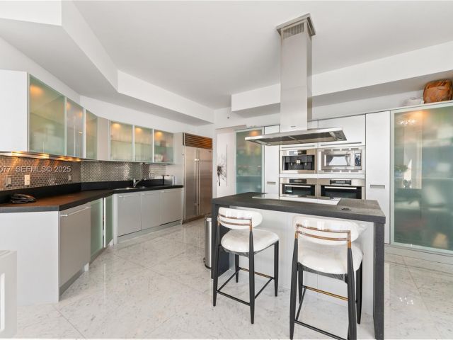 Продажа квартиры #5001 - фото 6923359