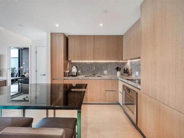 Продажа квартиры #1602 - фото 6924256