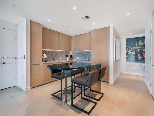 Продажа квартиры #1602 - фото 6924257