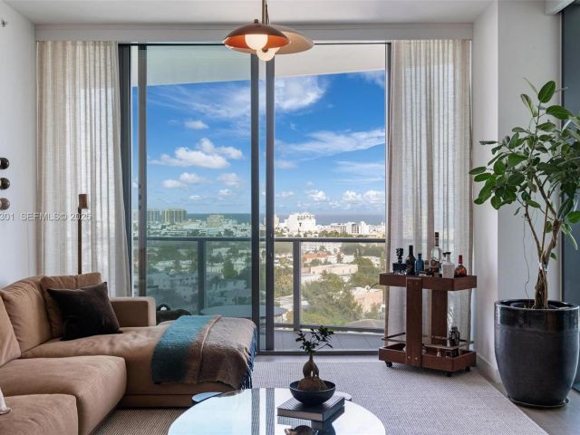 Продажа квартиры #1602 - фото 6924258