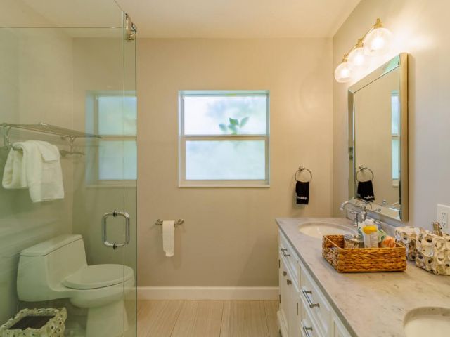 Дом в аренду по адресу 225 Russlyn Drive - фото 6926075