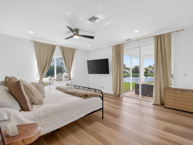 Продажа дома по адресу 17108 Newport Club Drive - фото 6923982