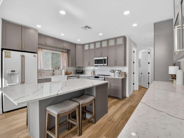 Продажа дома по адресу 17108 Newport Club Drive - фото 6923987