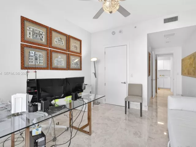 Продажа квартиры #1403 - фото 6922727