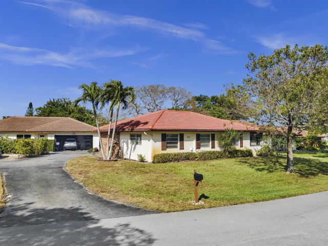 Дом в аренду по адресу 313 NW 42nd Street - фото 6923996