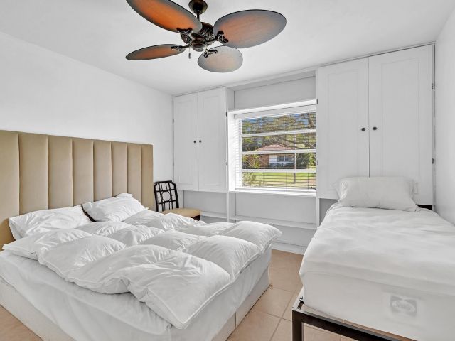 Дом в аренду по адресу 313 NW 42nd Street - фото 6924014