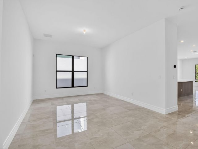 Продажа дома по адресу 9087 Chauvet Way - фото 6924583