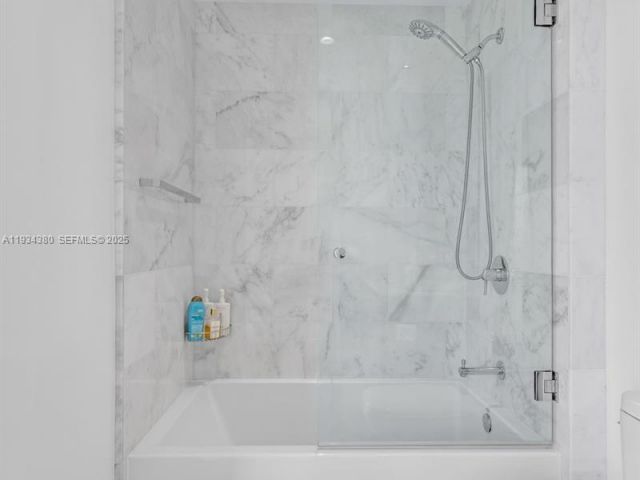 Продажа квартиры #3702 - фото 6924405