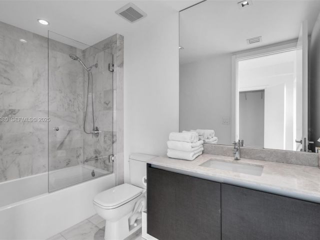 Продажа квартиры #3702 - фото 6924406