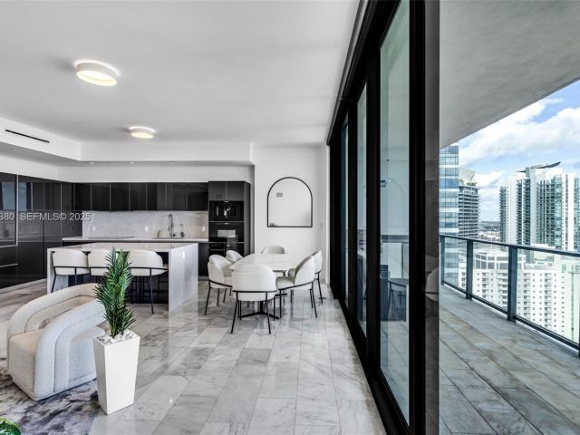 Продажа квартиры #3702 - фото 6924412