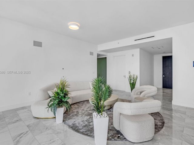 Продажа квартиры #3702 - фото 6924413