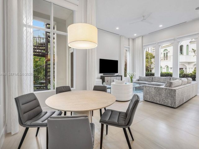 Дом в аренду по адресу 3912 Island Estates Dr 0 - фото 6924718