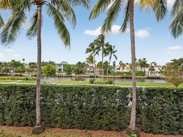 Продажа дома по адресу 21399 Marina Cove Cir 14 - фото 6923521