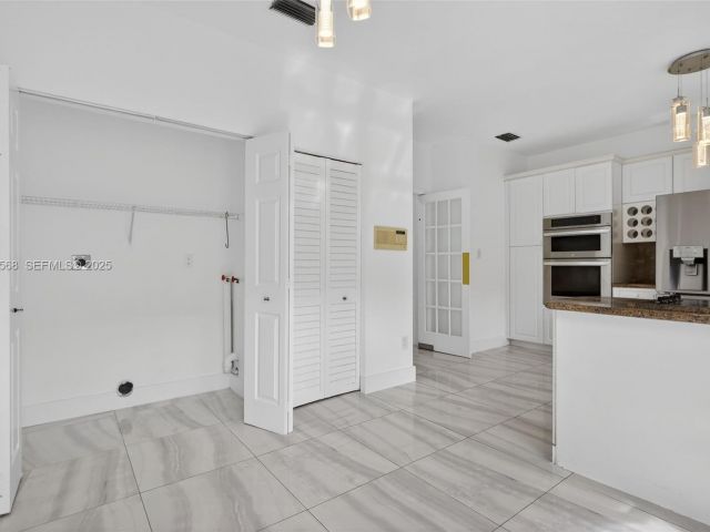 Продажа дома по адресу 21399 Marina Cove Cir 14 - фото 6923530