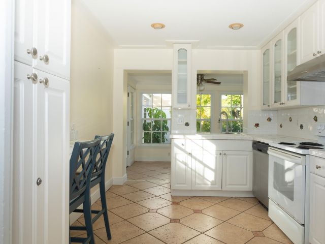 Дом в аренду по адресу 245 Cortez Road A - фото 6924389