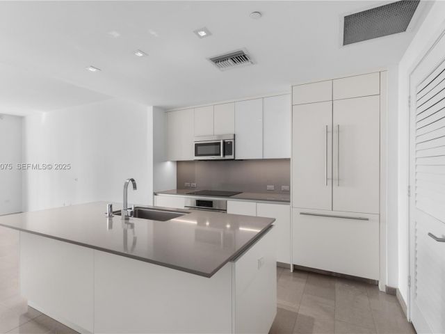 Продажа квартиры #2006 - фото 7443916