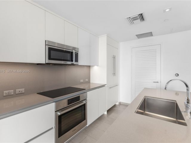 Продажа квартиры #2006 - фото 7443919