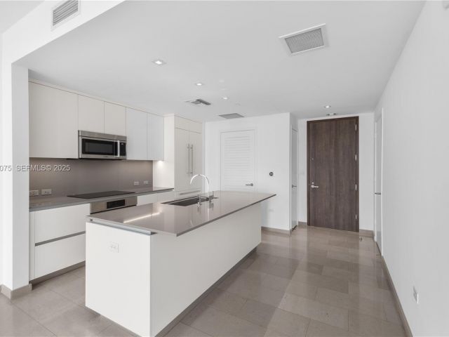 Продажа квартиры #2006 - фото 7443921