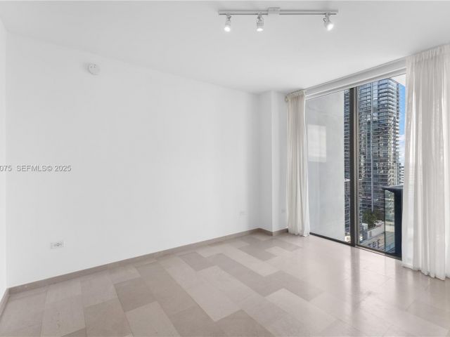 Продажа квартиры #2006 - фото 7443927