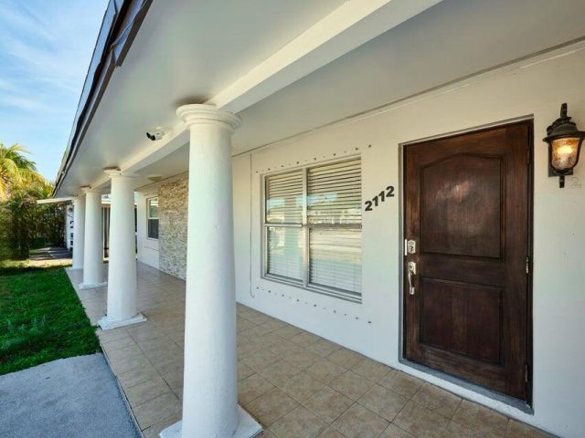 Дом в аренду по адресу 2112 Longwood Road - фото 6925971