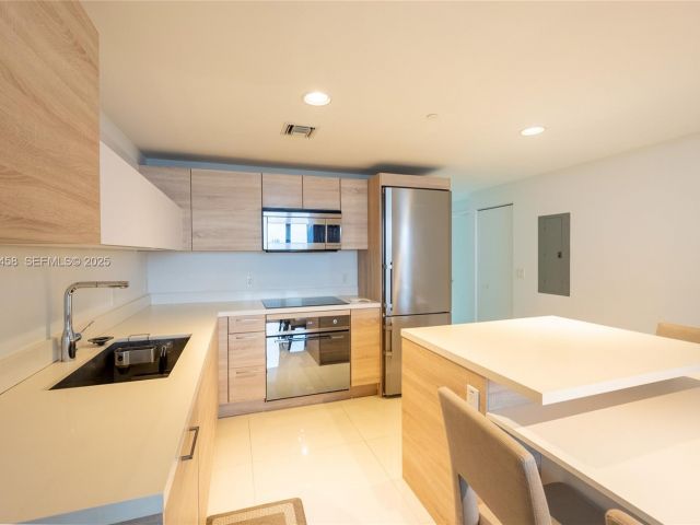 Продажа квартиры #3117 - фото 6926235