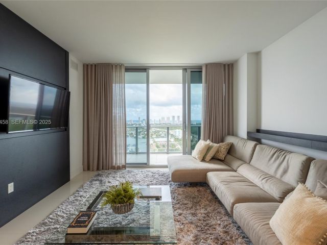 Продажа квартиры #3117 - фото 6926237