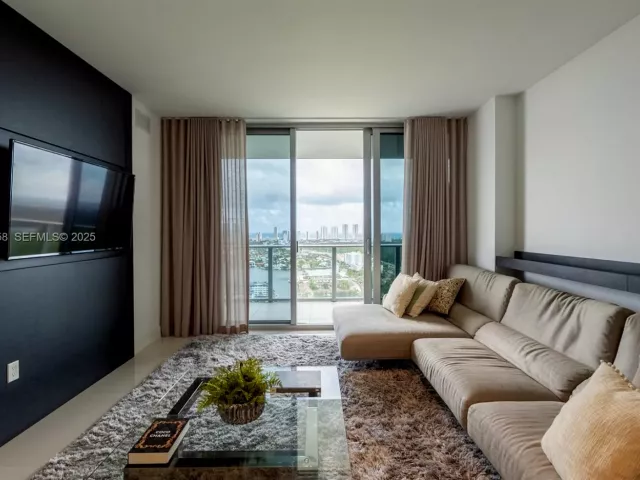 Продажа квартиры #3117 - фото 6926237