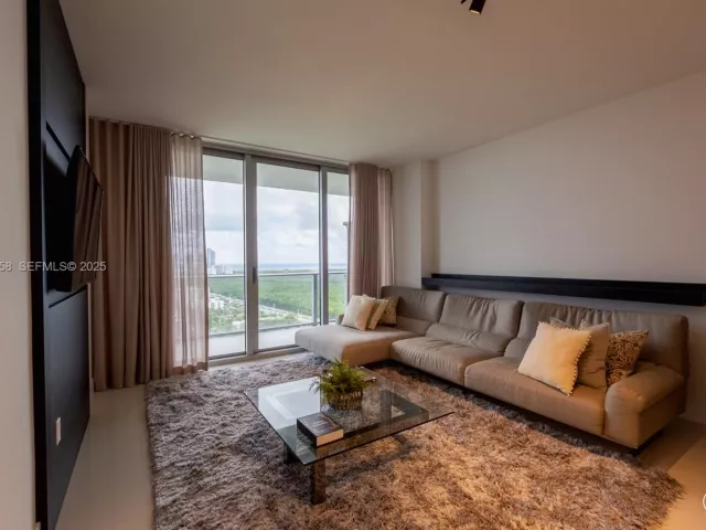 Продажа квартиры #3117 - фото 6926238