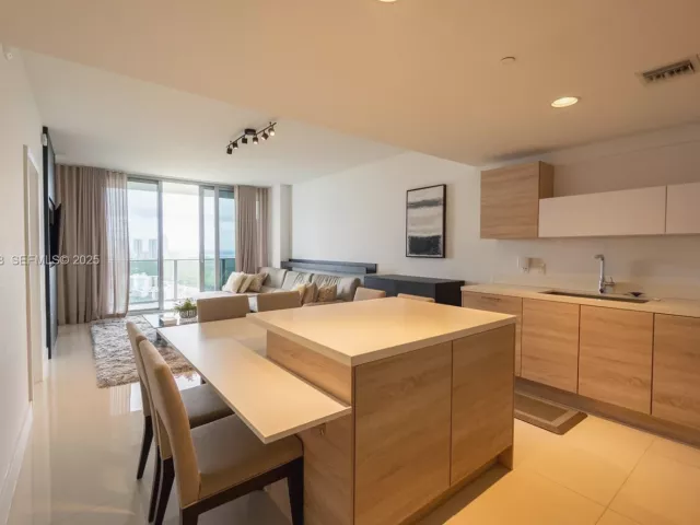 Продажа квартиры #3117 - фото 6926241