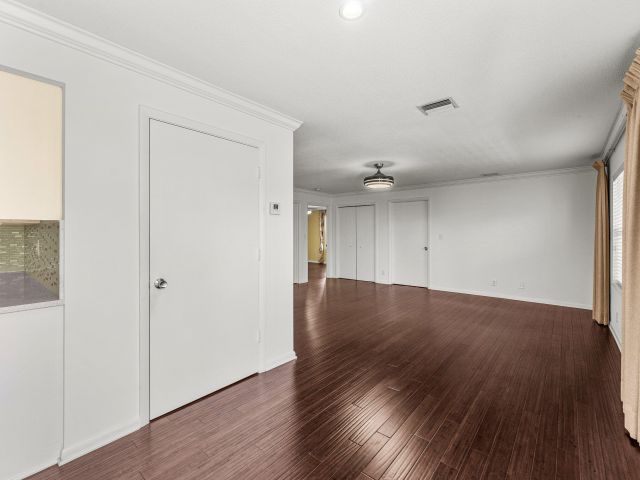 Продажа дома по адресу 368 Plymouth Road - фото 6926419