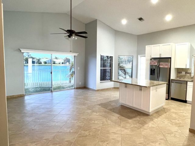 Дом в аренду по адресу 18859 La Costa Lane - фото 6926499