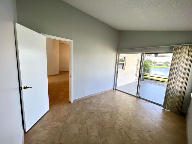 Дом в аренду по адресу 18859 La Costa Lane - фото 6926501