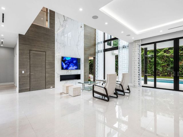 Продажа дома по адресу 2391 Areca Palm Road - фото 6925543