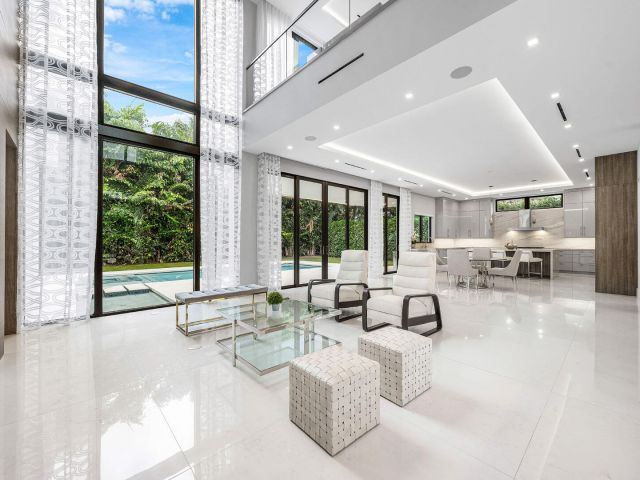 Продажа дома по адресу 2391 Areca Palm Road - фото 6925544