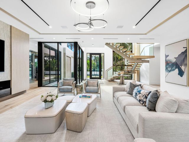 Продажа дома по адресу 481 Thatch Palm Drive - фото 6926003