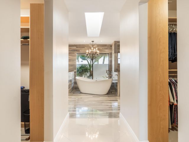 Продажа дома по адресу 10571 Boca Woods Lane - фото 6927743