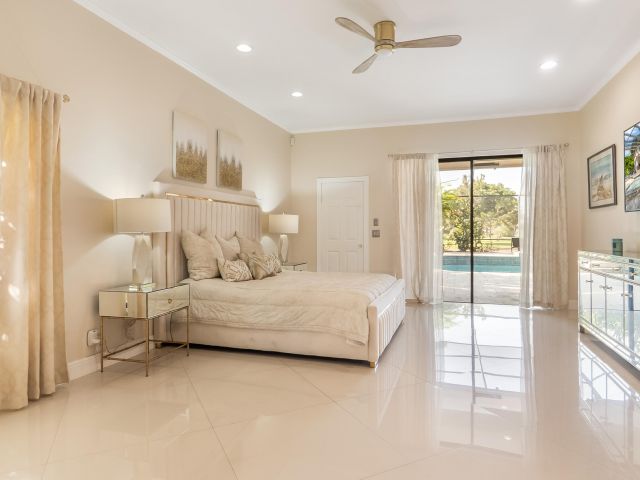 Продажа дома по адресу 10571 Boca Woods Lane - фото 6927746