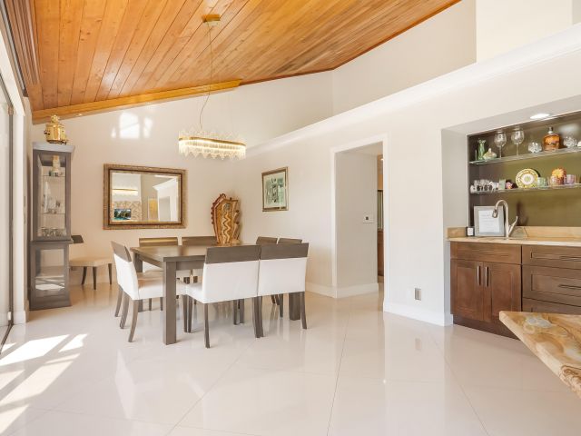 Продажа дома по адресу 10571 Boca Woods Lane - фото 6927750