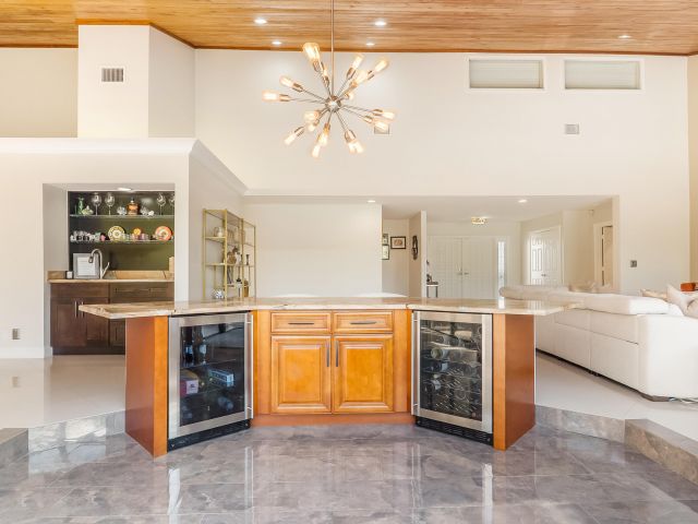 Продажа дома по адресу 10571 Boca Woods Lane - фото 6927752