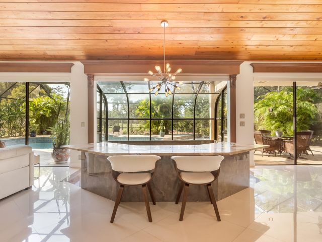 Продажа дома по адресу 10571 Boca Woods Lane - фото 6927757