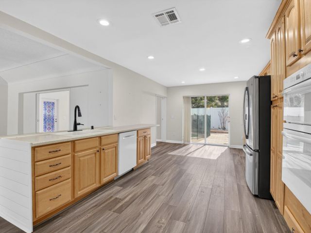 Дом в аренду по адресу 1012 W Camino Real - фото 6927378