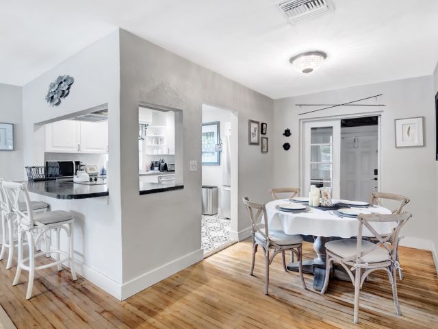 Продажа дома по адресу 6410 S Olive Avenue - фото 6927333