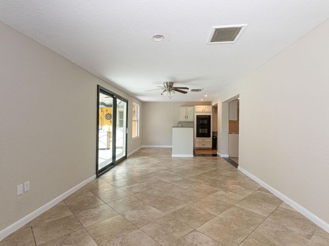 Дом в аренду по адресу 169 Armadillo Way - фото 6928023