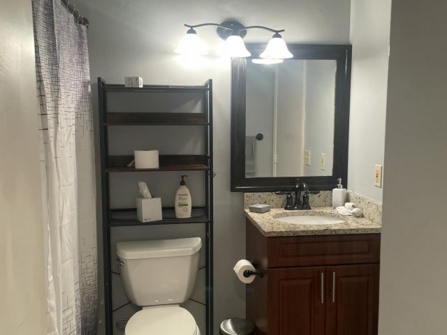 Дом в аренду по адресу 3757 Blue Ridge Road - фото 6928447