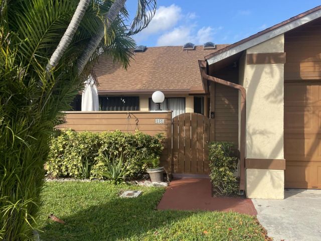 Дом в аренду по адресу 3757 Blue Ridge Road - фото 6928454