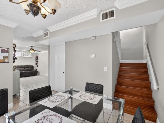 Дом в аренду по адресу 8164 Thames Boulevard C - фото 6928917