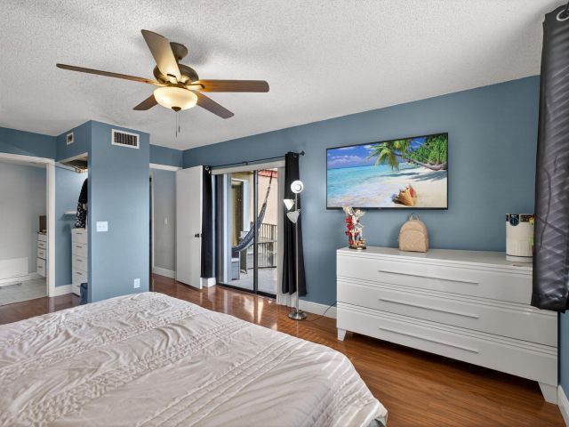 Дом в аренду по адресу 8164 Thames Boulevard C - фото 6928923