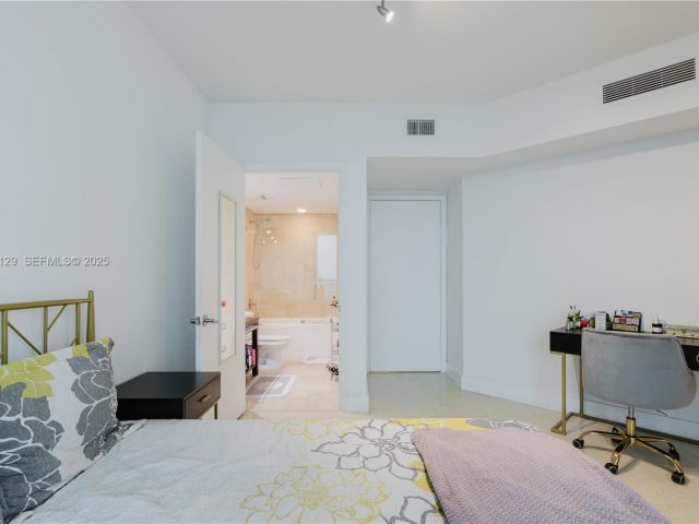 Квартира в аренду номер1814 - фото 7436396