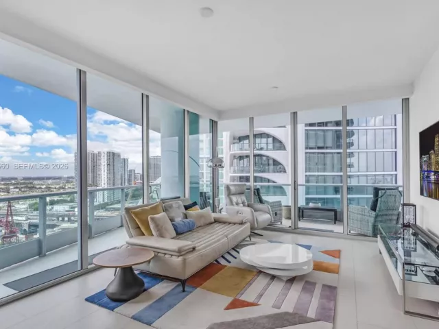 Продажа квартиры #2312 - фото 6928072