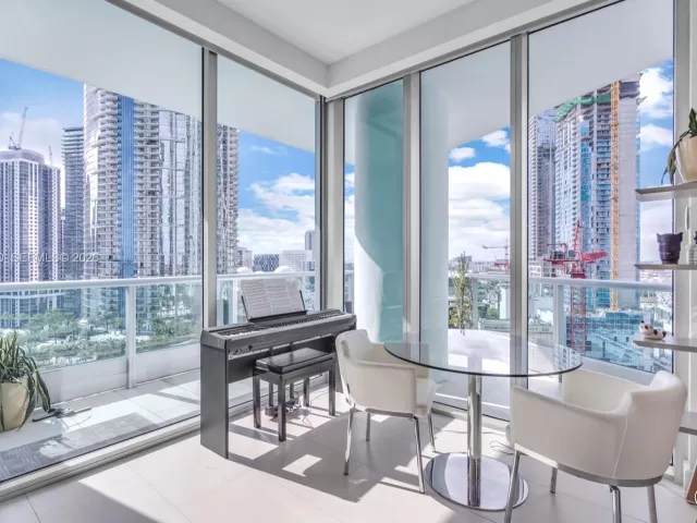 Продажа квартиры #2312 - фото 6928074